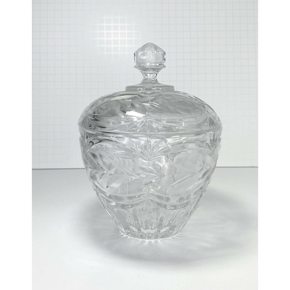 Vintage Beautiful Etched/Cut Crystal Lidded Large Candy Jar, H7.5”XL8”W5.5” - Picture 2 of 4